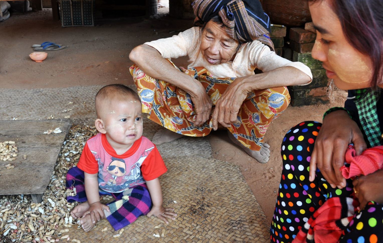 Myanmar Tote (by Aaron John)